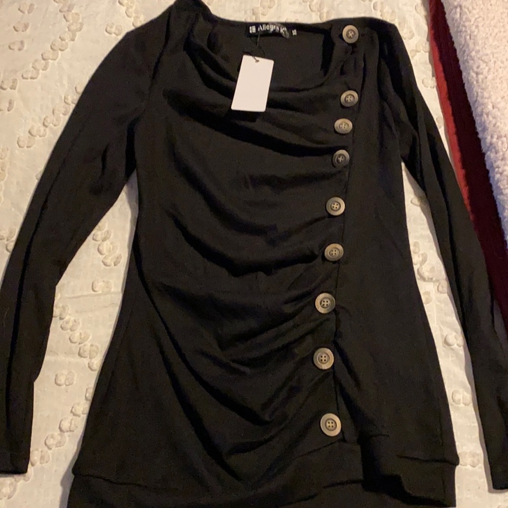 Women’s black long sleeve